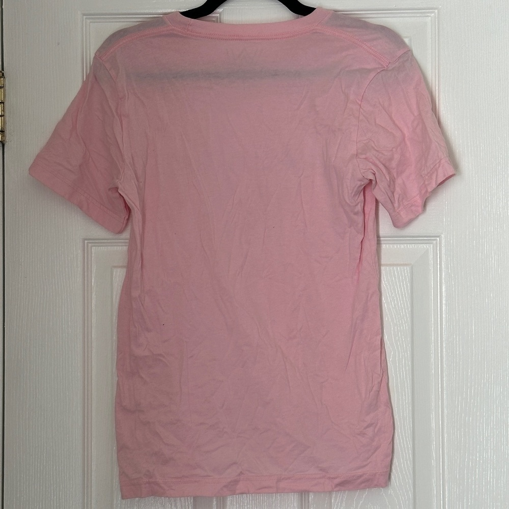 Walt's World Disney Magic Kingdom Pink T-Shirt Size Small Women's - Picture 2 of 3